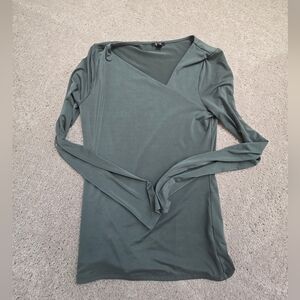 Express Long Sleeve Body Contour Top